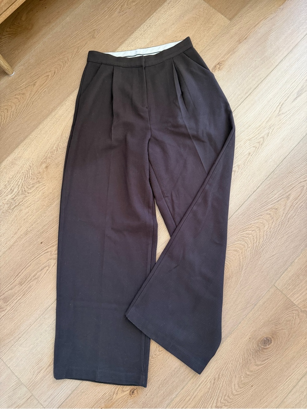 Oak and Fort Tailored Pleated Wide Leg Pants